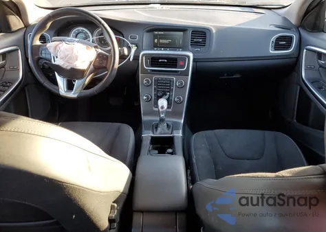 2013 Volvo S60 T5 z USA, uszkodzony, nr VIN YV1612FS7D1219009